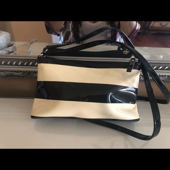 Kate Spade Crossbody - Picture 3 of 8